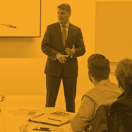 Dale Carnegie began offering tailored corporate training solutions worldwide.